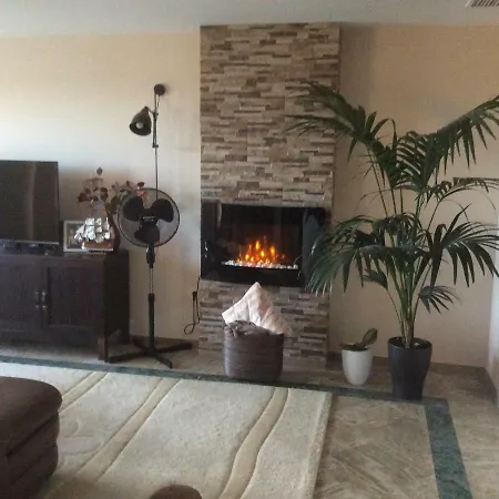 Ferienhaus Amazing 3 Bedrooms Townhouse With A Fantastic Sea Views Estepona