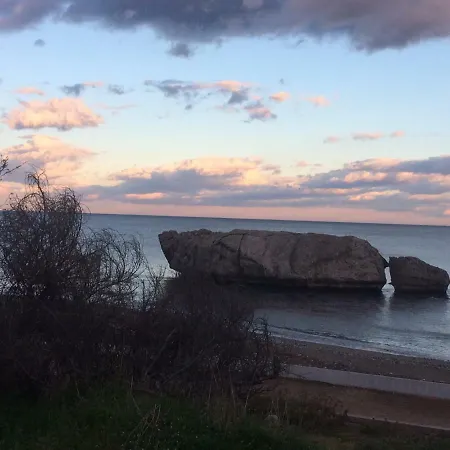 Amazing 3 Bedrooms Townhouse With A Fantastic Sea Views Ferienhaus
